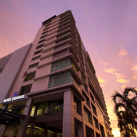 Grandis Hotels And Resorts Кота-Кинабалу Экстерьер фото
